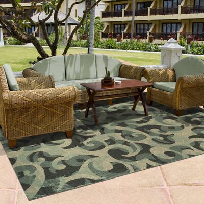 Contemporary Traditional Damask Indoor/ Outdoor Area Rug by Superior