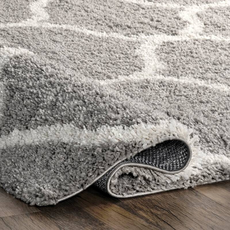 Nuloom Malika Soft & Cozy Trellis Shag Area Rug