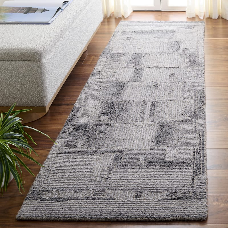 SAFAVIEH Handmade Harvest Berenike Wool Rug