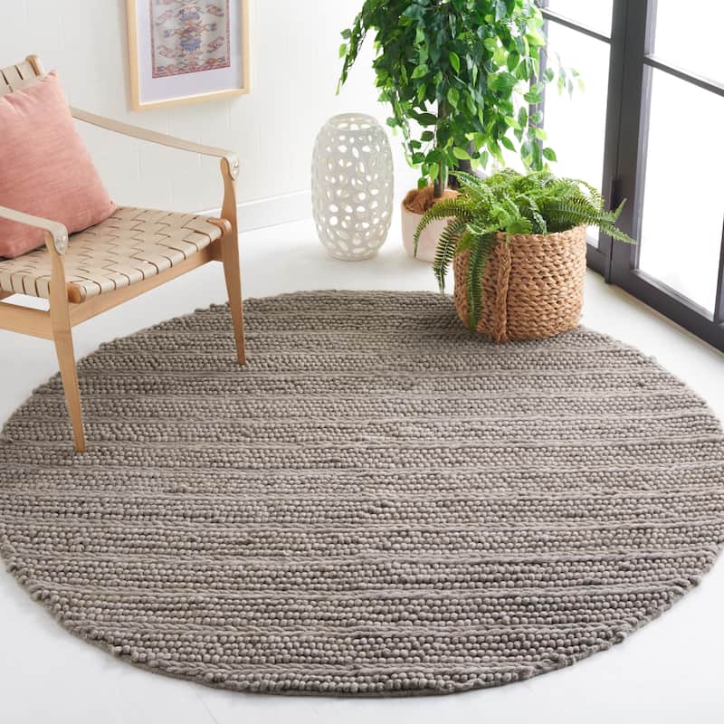 SAFAVIEH Handmade Natura Sanjulata Wool Rug - 6' Round - Grey