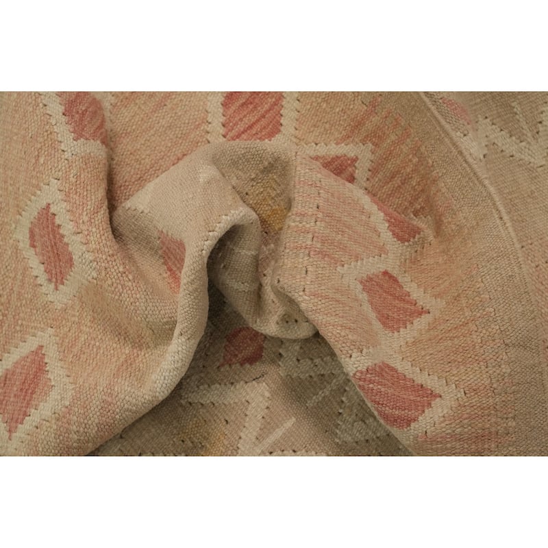 Hand Woven Southwestern Wool Beige Geometric Area Rug - 5' 8'' X 4' 1''