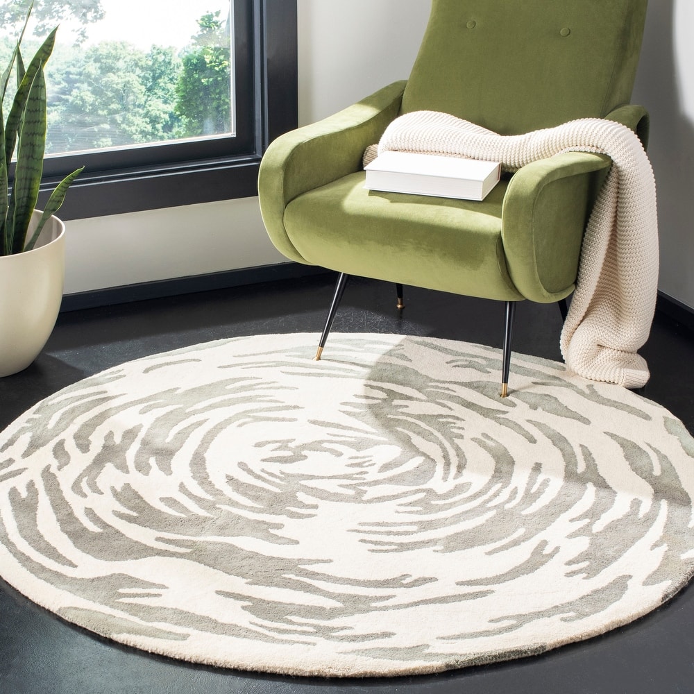 SAFAVIEH Handmade Bella Lieliea Modern Floral Wool Rug