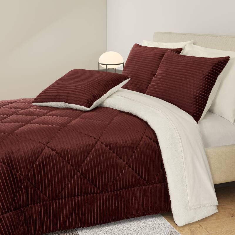 J. Queen New York Everett Comforter Set