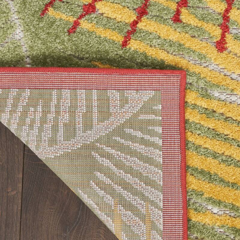 HomeRoots Palm Leaf Contemporary Rectangle Outdoor Rug - 10' X 13'