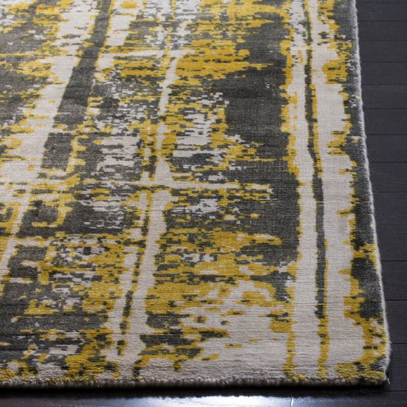 SAFAVIEH Handmade Mirage Ytje Modern Abstract Viscose Rug