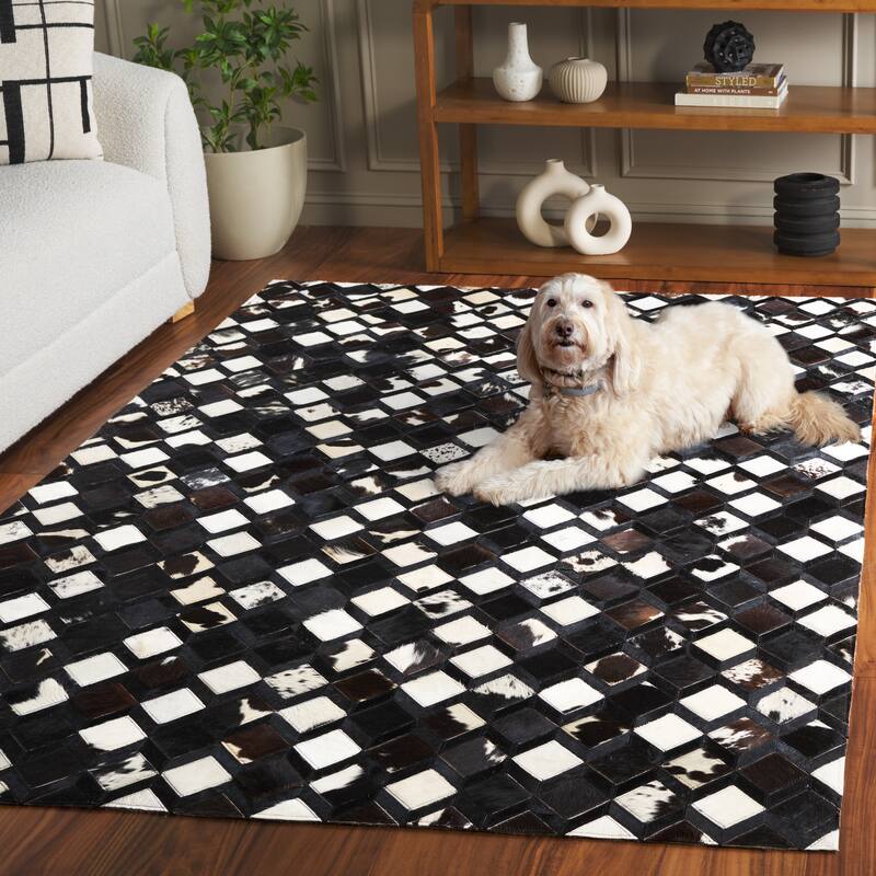 SAFAVIEH Handmade Studio Leather Manti Modern Rustic Glam Rug