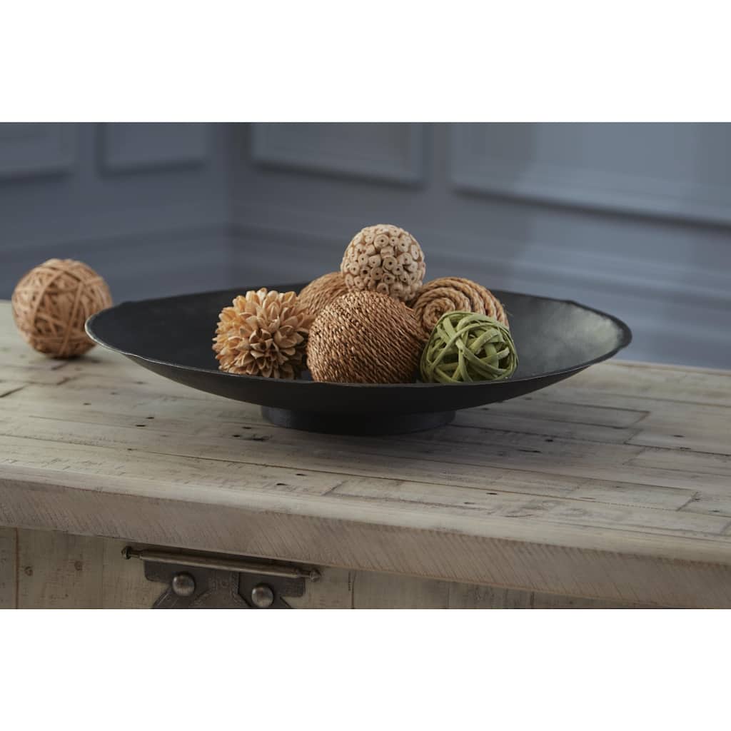 Moises Bowl - 20"W x 20"D x 3"H