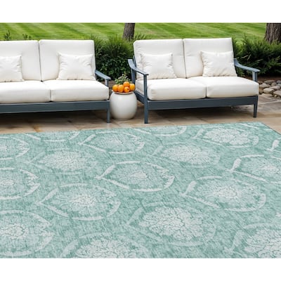 HomeRoots Medallion Transitional Rectangle Outdoor Rug