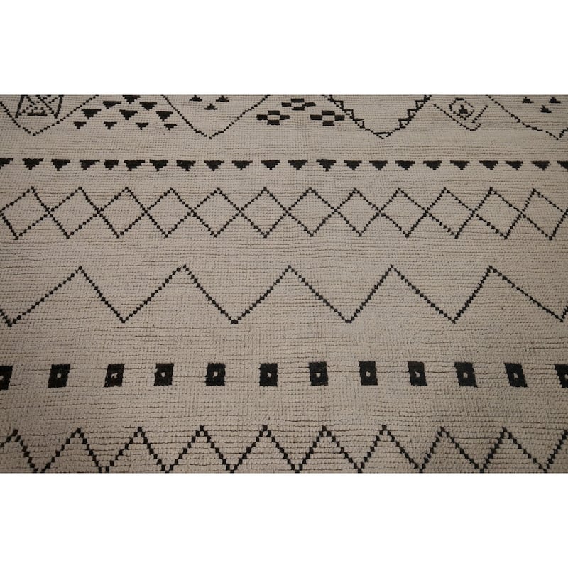Moroccan Oriental Area Rug Hand-Knotted Wool Carpet - 6'9"x 10'8"