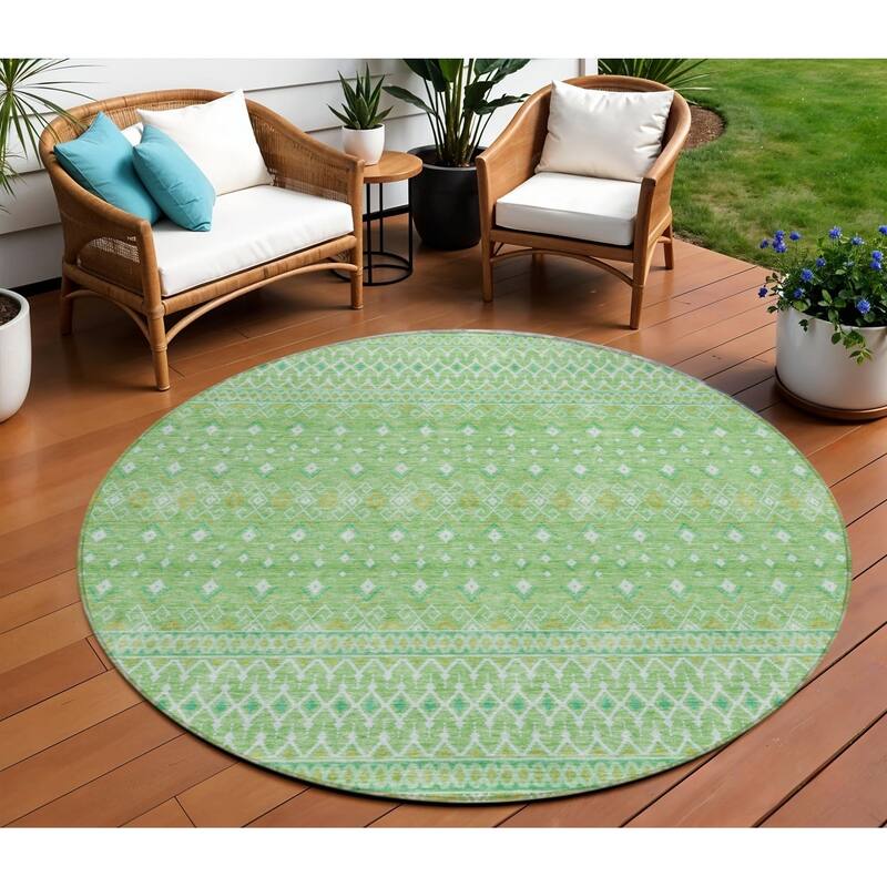 HomeRoots Tribal Transitional Rectangle Outdoor Rug - 8' Round