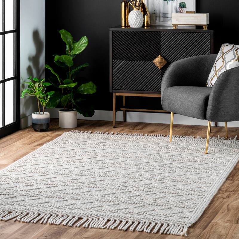 Nuloom Contemporary Handmade Flatweave Dot Aztec Indian Trellis Tassel Area Rug - 4' x 6' - Cream - Rectangle