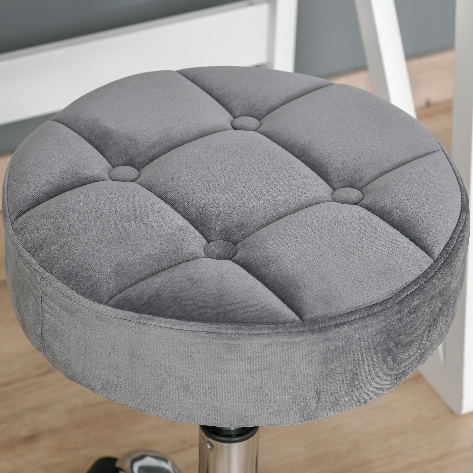 Height adjustable vanity 2025 chair