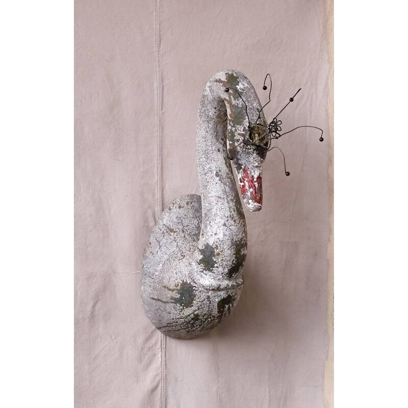 Magnesia Swan Wall Decor with Metal Crown