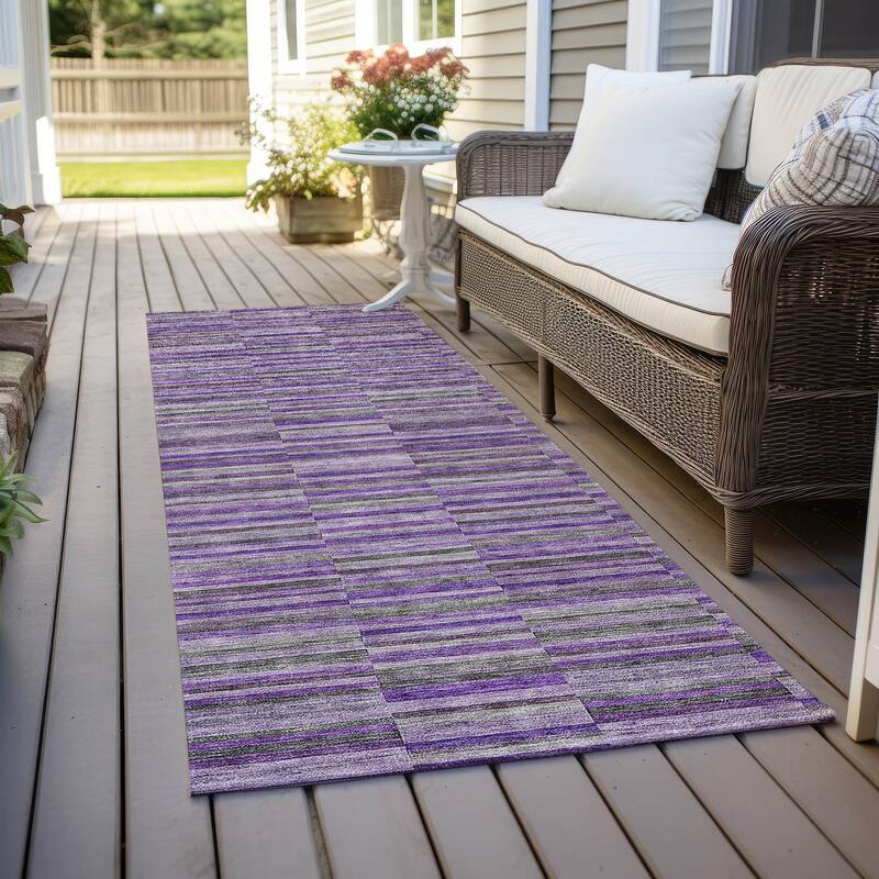 Machine Washable Indoor/ Outdoor Chantille Contemporary Geo Rug - Purple - 2'3" x 7'6"