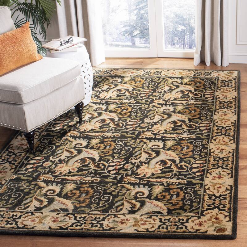 SAFAVIEH Handmade Bergama Mika Oriental Wool Rug - 4' x 6' - Charcoal