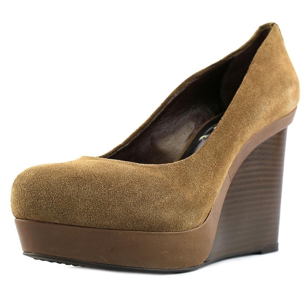 bcbg suede heels