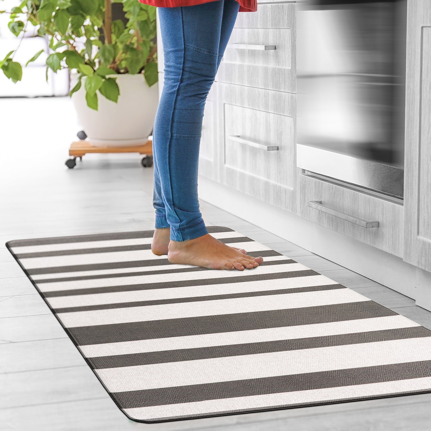 Striped Pattern Anti-Fatigue Comfort Floor Mat