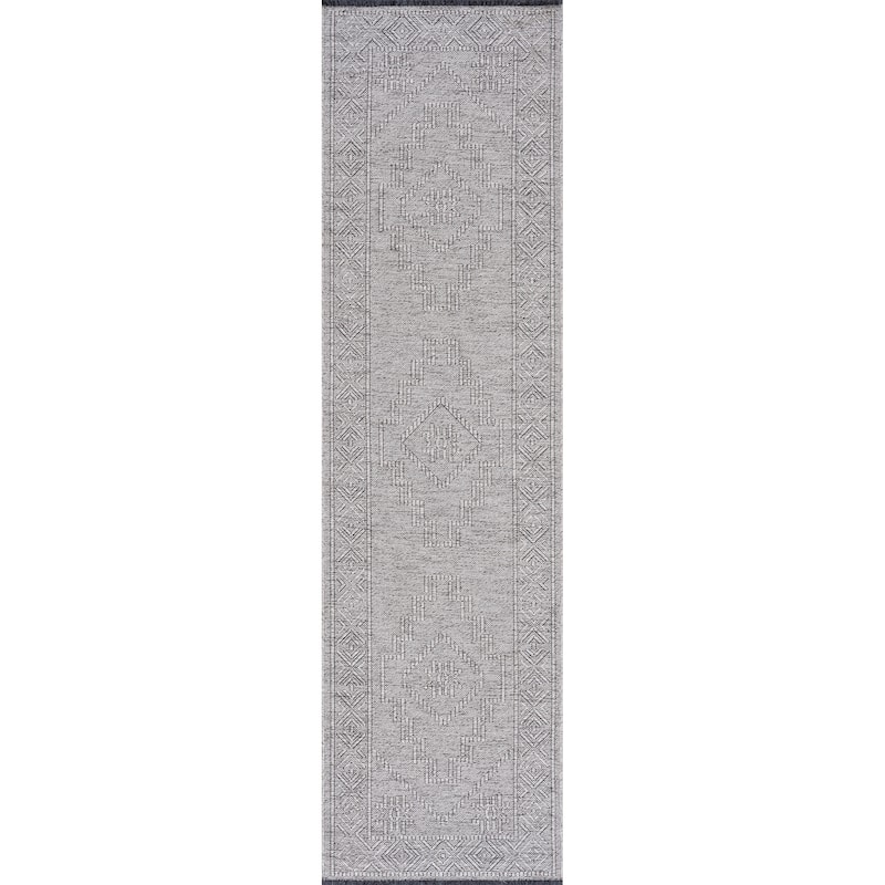 Alameda Solid Color Medallion Machine Washable Indoor Area Rug
