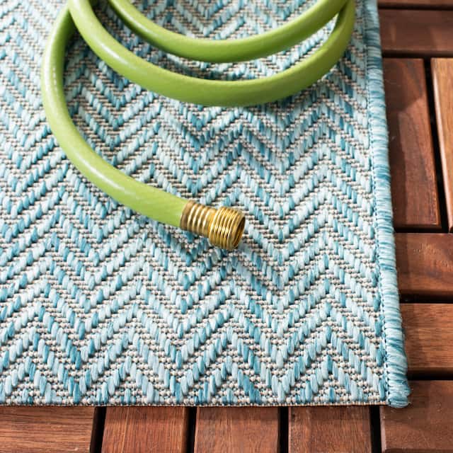 SAFAVIEH Courtyard Carolann Indoor/ Outdoor Waterproof Patio Backyard Rug