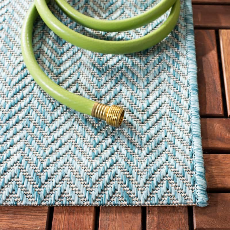 SAFAVIEH Courtyard Carolann Indoor/ Outdoor Waterproof Patio Backyard Rug