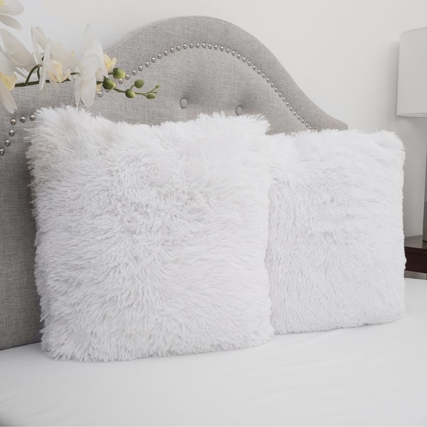 https://ak1.ostkcdn.com/images/products/is/images/direct/c572c7f2b9cfba0f85e638db52185e1b0baad282/Colorful-Plush-2-Piece-Throw-Pillows-Set-%28Assorted-Colors%29.jpg?impolicy=medium