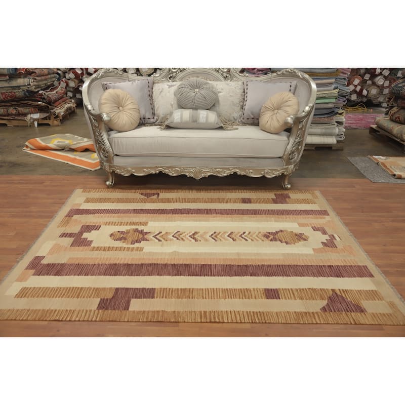 Hand Woven Southwestern Wool Multi-Colored Geometric Area Rug - 7' 3'' X 5' 4''