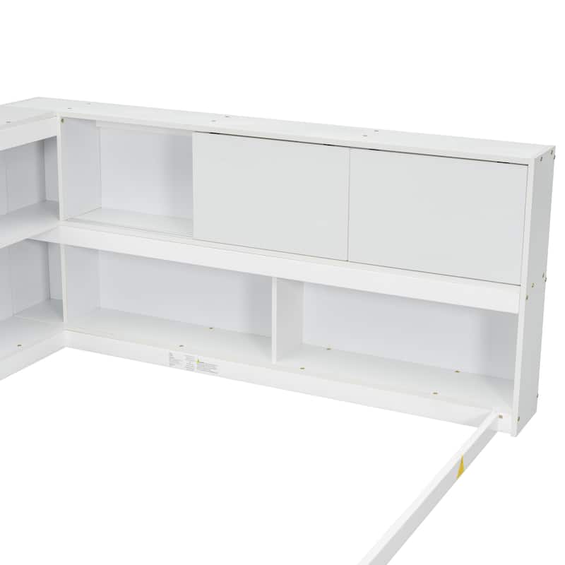 Full-floor bed with L-shaped Bookcases without slats