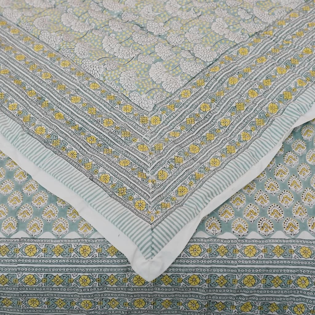 Fabdivine Handmade Cotton Quilt Green White Floral, Reversible Eco-Chic Bed Layer, Textured Decorative Quilt for Modern Interior