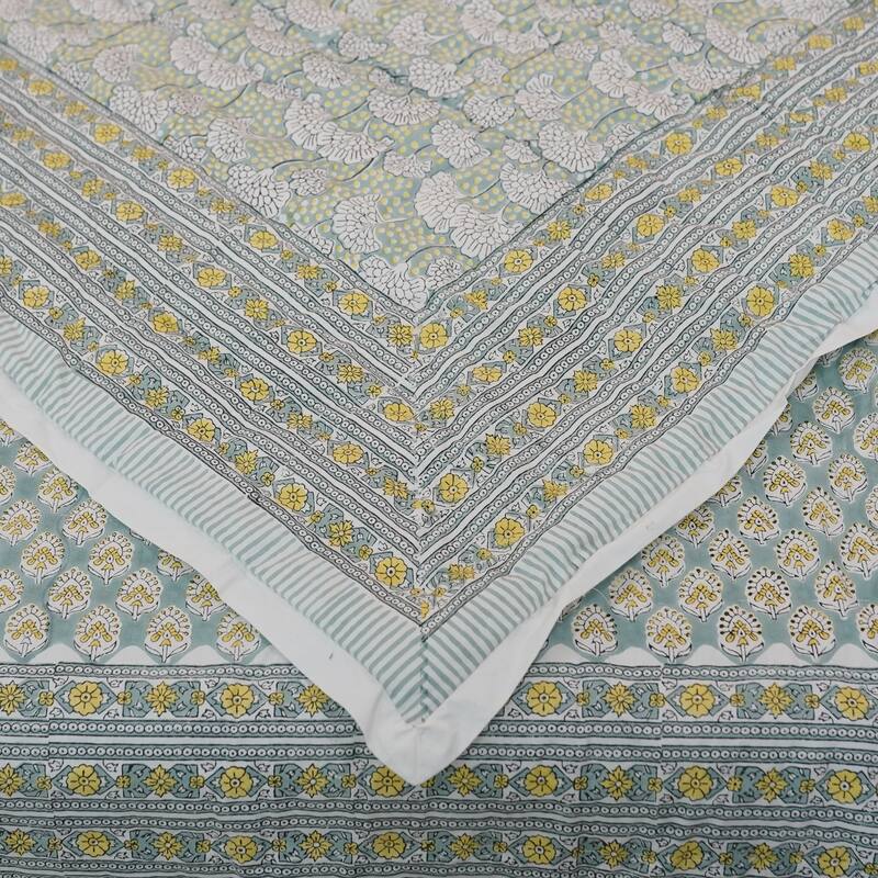 Fabdivine Handmade Cotton Quilt Green White Floral, Reversible Eco-Chic Bed Layer, Textured Decorative Quilt for Modern Interior - 95" X 108" - Green,White