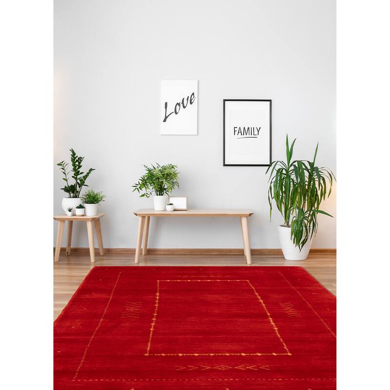 Kashkuli Gabbeh Red Rug 4'0" x 5'10" - 4'0 x 5'10