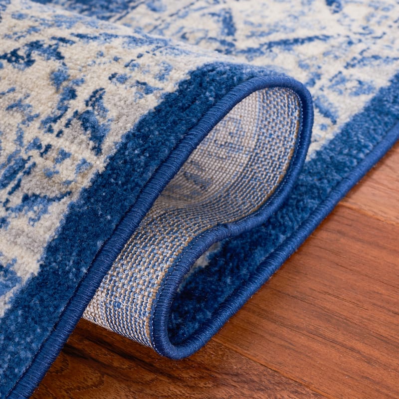 SAFAVIEH Brentwood Jamilah Traditional Rug
