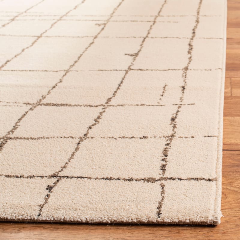 SAFAVIEH Tunisia Berfu Southwestern Rug