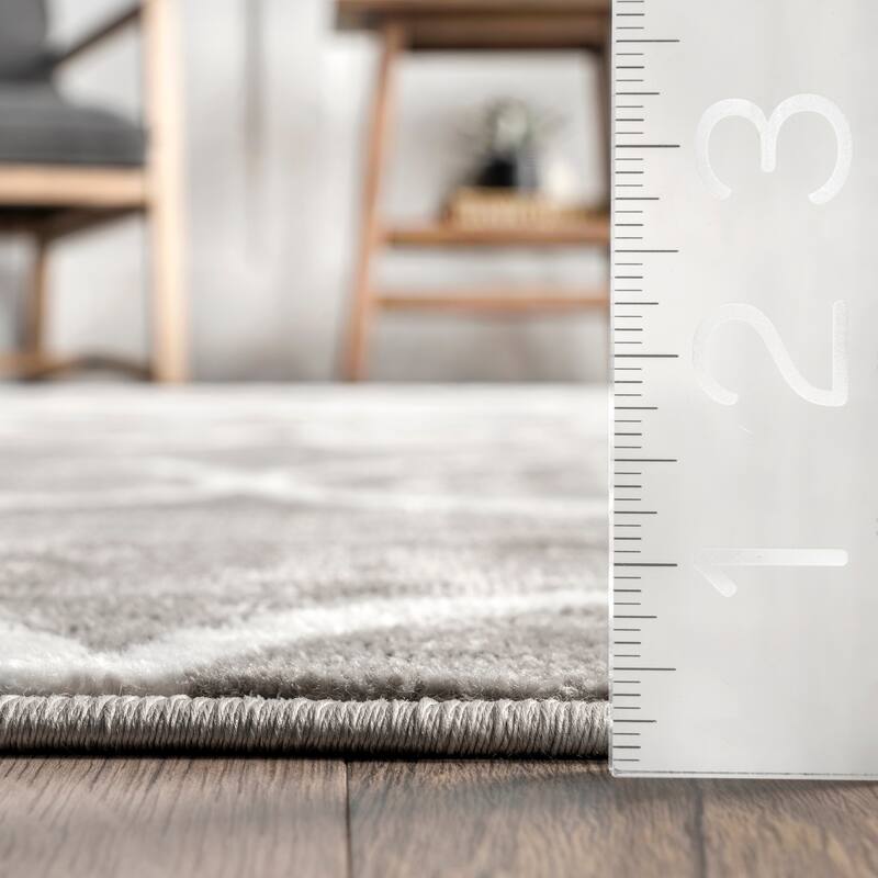 Nuloom Marta Transitional Geometric Area Rug