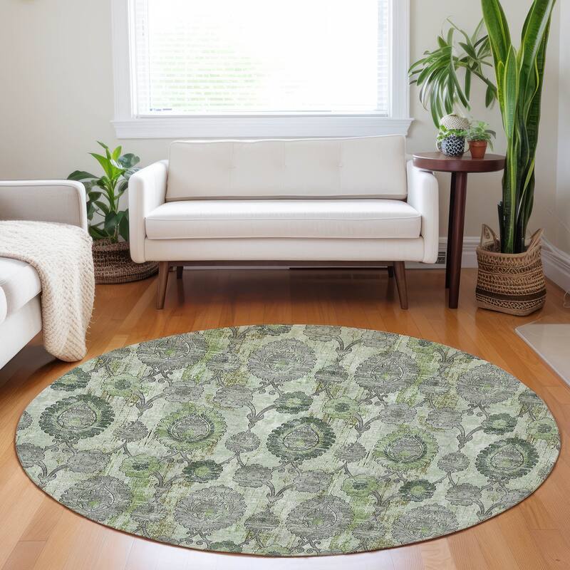Machine Washable Indoor/ Outdoor Chantille Casual Floral Rug