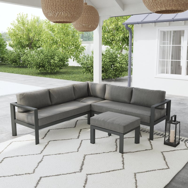 Grayton Gray Aluminum 5 Seat Sectional w/ Ottoman - 87" x 32" x 87"