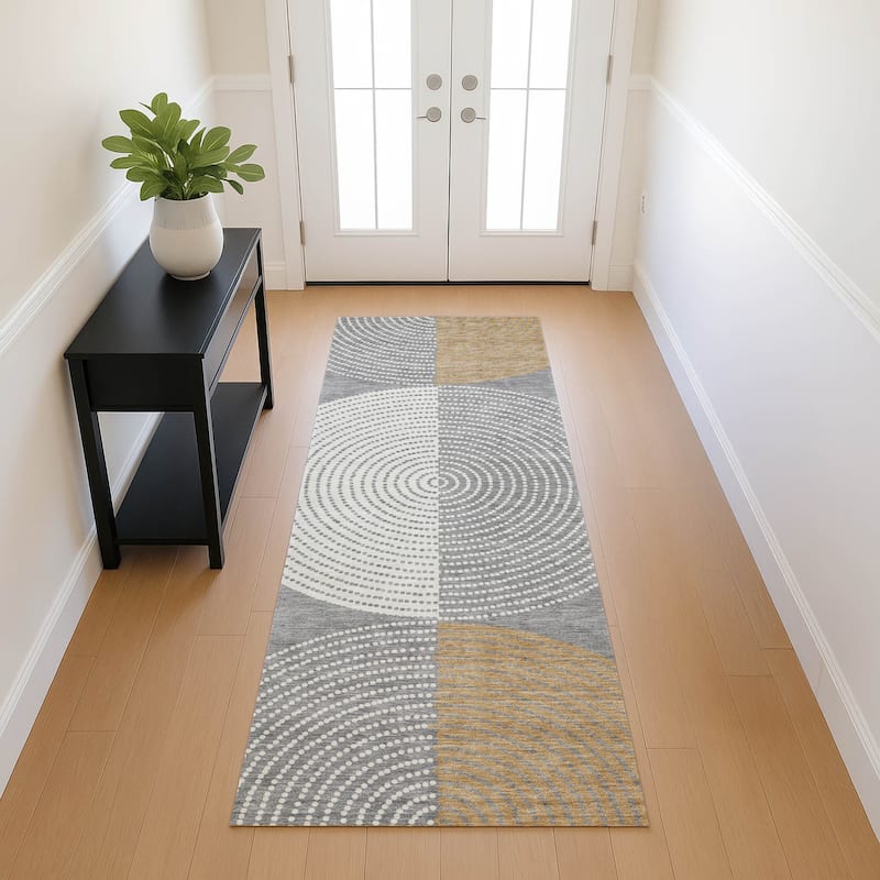 Machine Washable Indoor/ Outdoor Casual Circles Chantille Rug