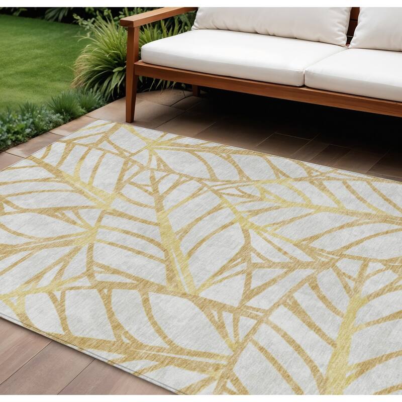 HomeRoots Floral Transitional Rectangle Outdoor Rug - 9' X 12'