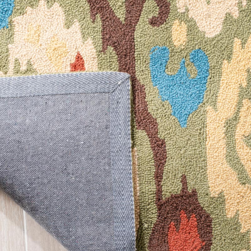SAFAVIEH Hand-hooked Chelsea Vivi Country Oriental Wool Rug