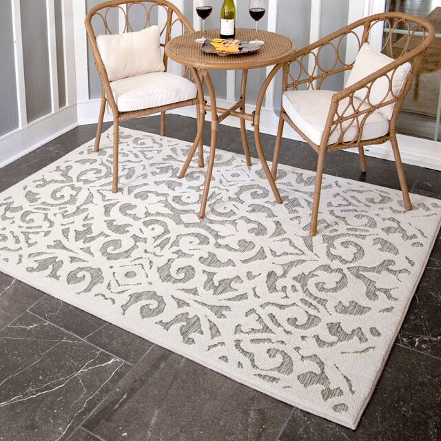 My Texas House by Orian Lady Bird Area Rug