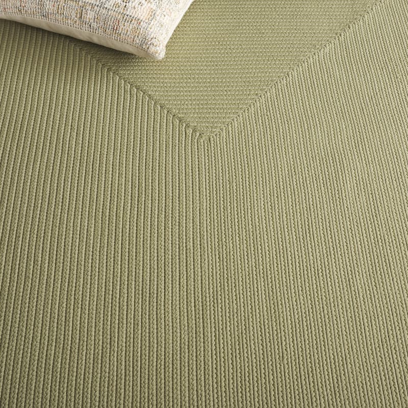 SAFAVIEH Handmade Braided Shabana Casual Lavada Rug