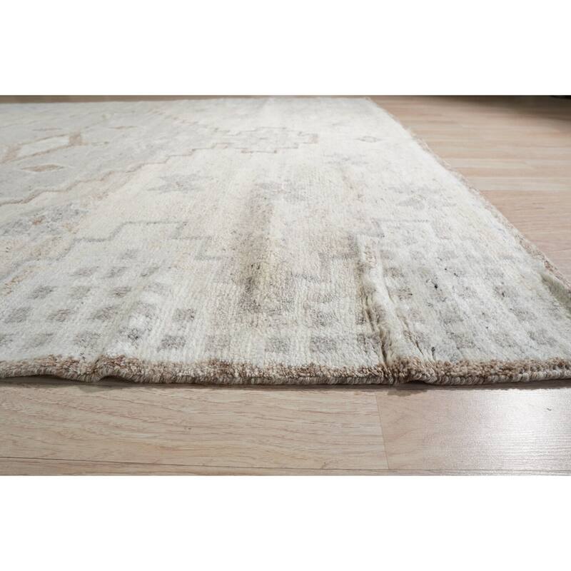 Hand-Knotted Wool Oushak Rug, 8' x 10', Gray Area Rug, Luxurious Soft Texture for Bedrooms or Living Room - L