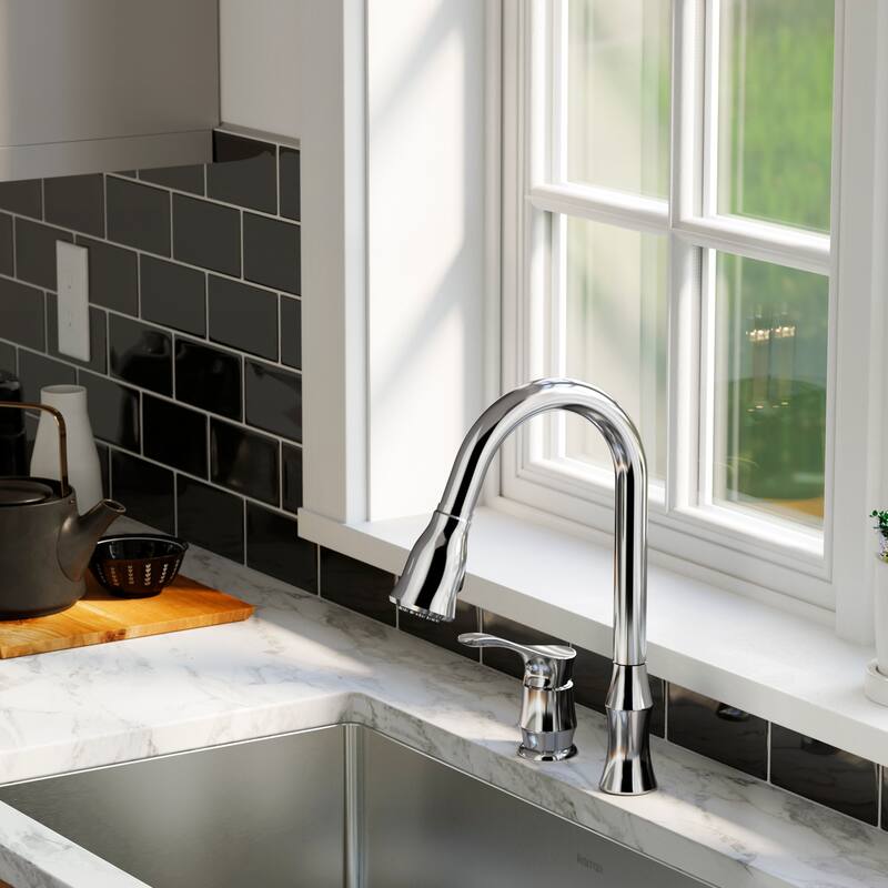 Karran Hillwood Single-Handle Pull-Down Sprayer Kitchen Faucet
