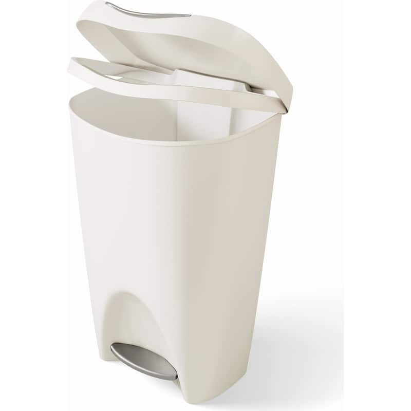 Umbra Brim 13 Gallon Plastic Trash Can
