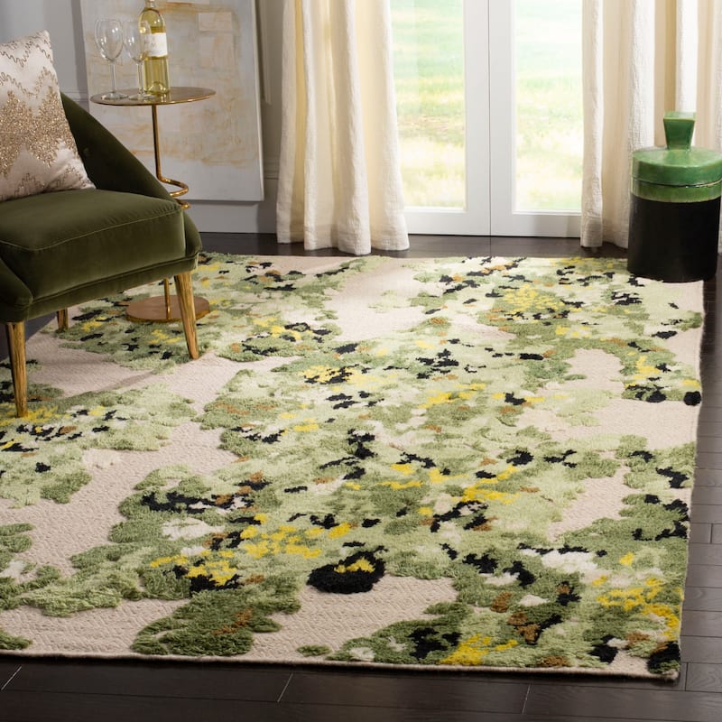 SAFAVIEH Hand-knotted Kenya Yumika Southwestern Tribal Wool Rug - 8' x 10' - Green/Beige