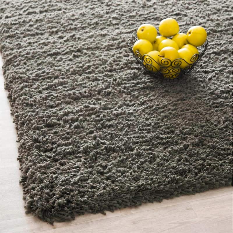 SAFAVIEH Handmade Eryn Ultra Classic Shag Solid Rug
