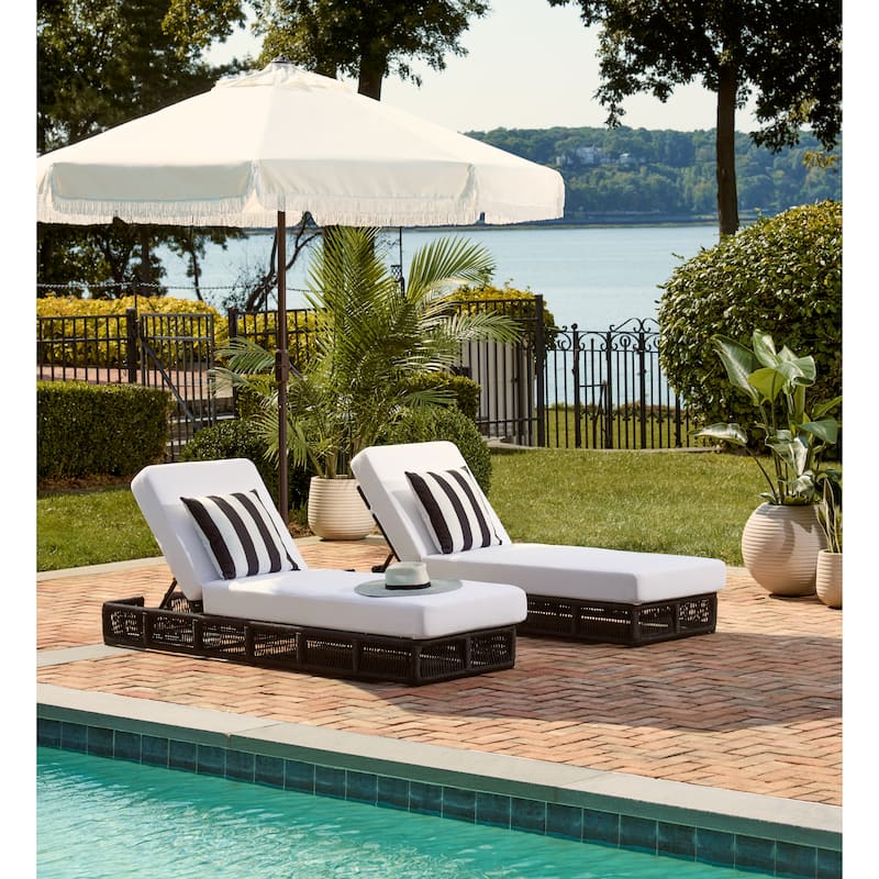 SAFAVIEH Outdoor Tinna Sun Lounger - 75"W x 25"D x 13"H