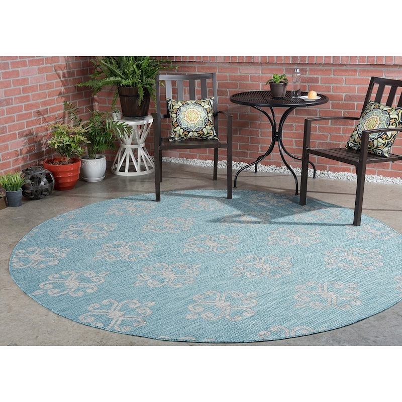 Colonnade Transitional Scroll Indoor/Outdoor Area Rug
