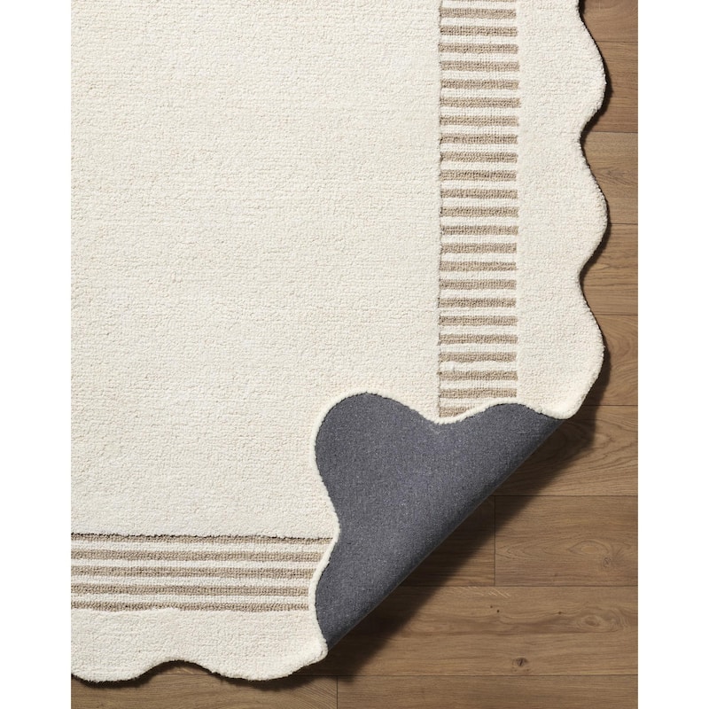 Livabliss Scalloped Modern & Contemporary Area Rug
