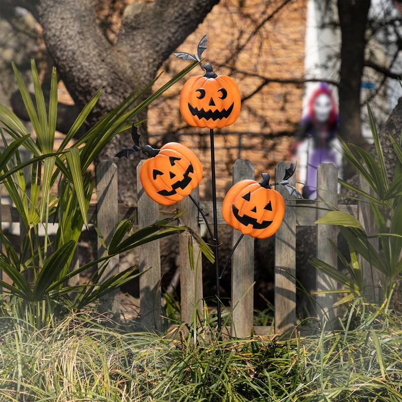 Glitzhome Halloween LED Ghost Cat Pumpkin Nutcracker Yard Stakes Standing Sign Hanging Decor
