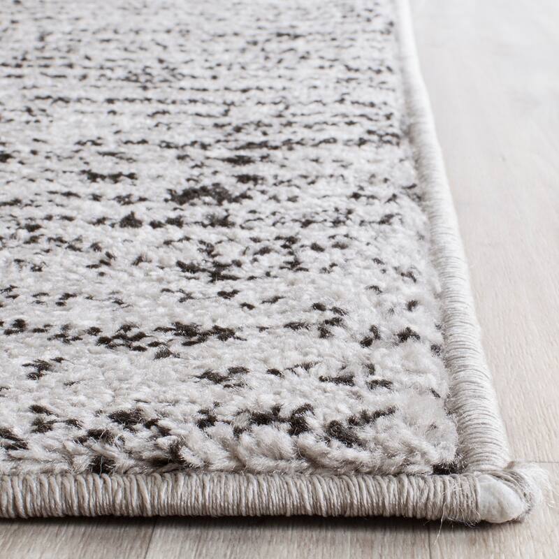 SAFAVIEH Adirondack Bihter Vintage Abstract Rug